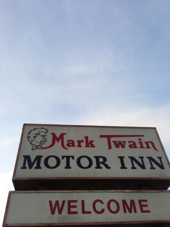 Mark Twain Motor Inn Elmira Exteriér fotografie
